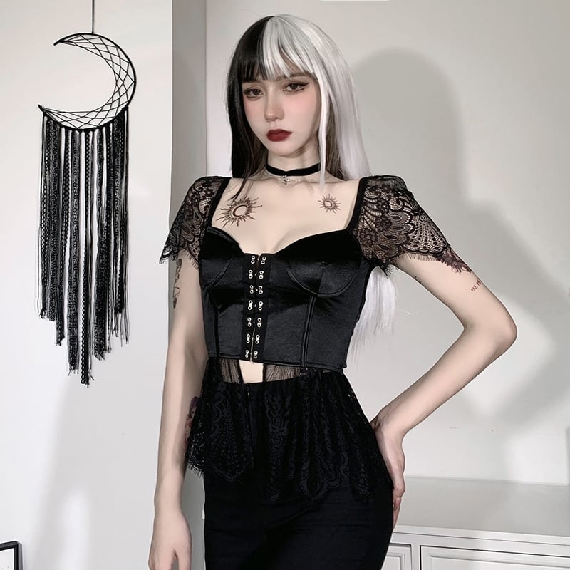 Lace T-shirt with Puff Sleeve and V-neck Design
